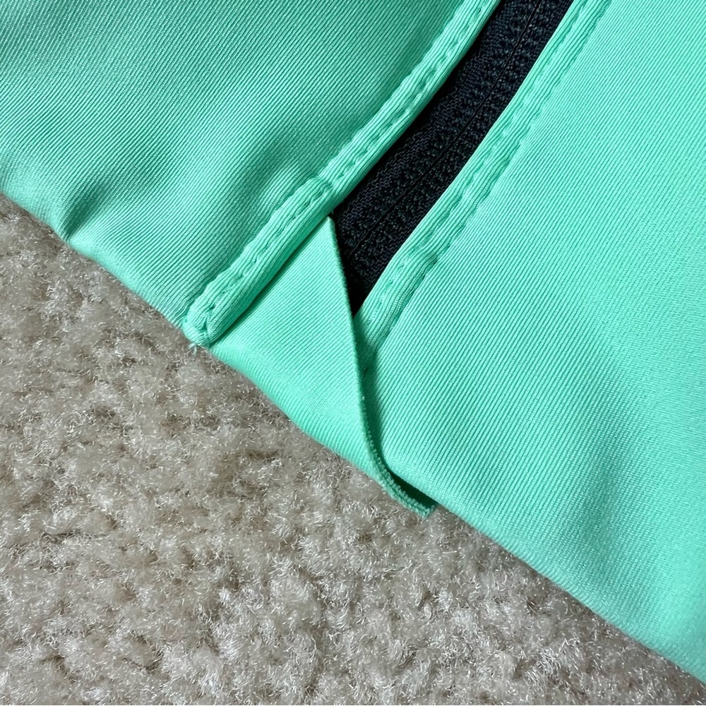 NIKE Dri-Fit High Support Impact Zippered Front Sports Bra—SZ. Medium - Picture 9 of 17